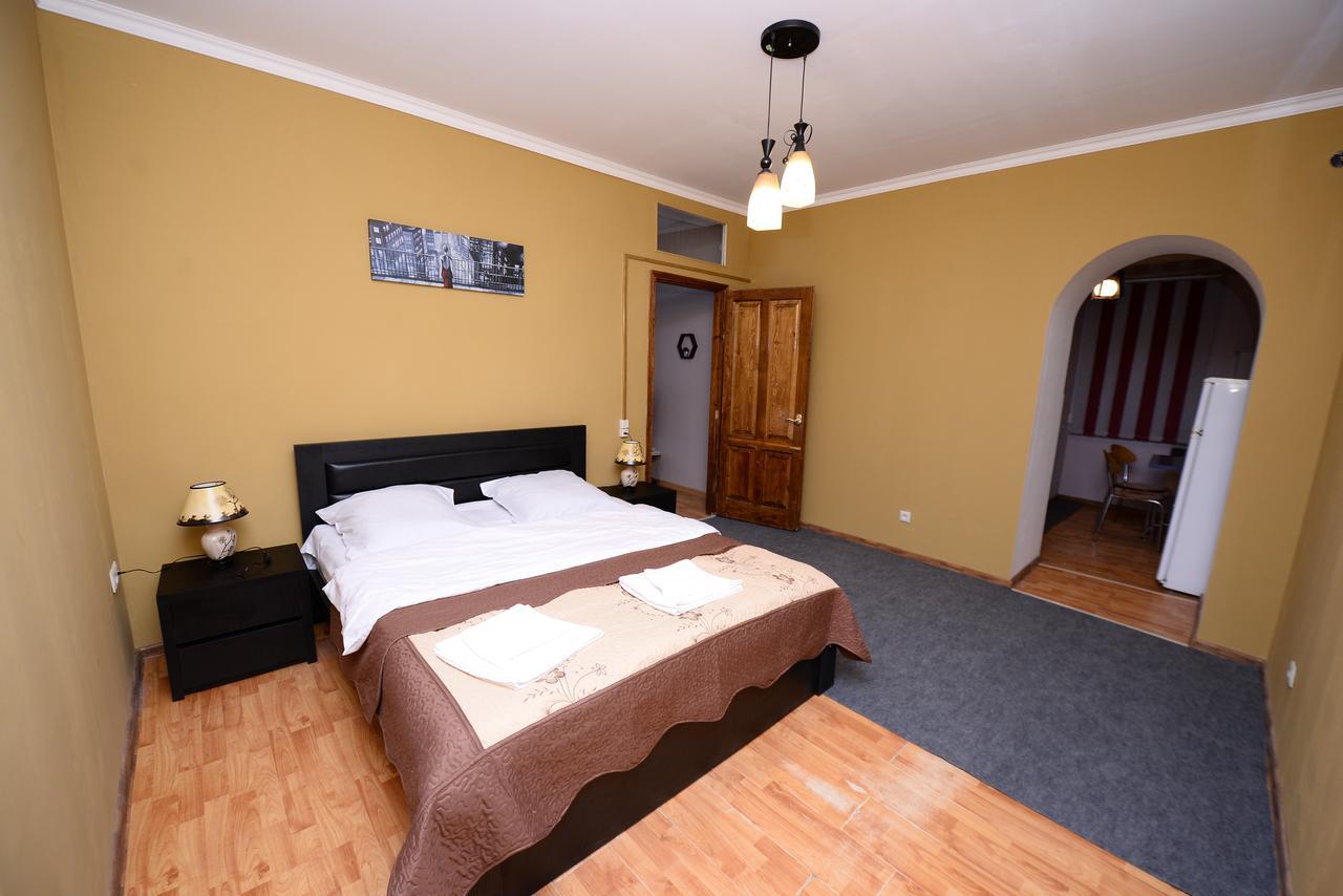Sweet Home Apartment Тбилиси Екстериор снимка